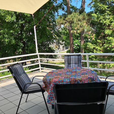 Honved N3. Apartman 巴拉通雷勒 外观 照片